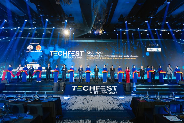 Techfest 2025 lan tỏa tinh thần khởi nghiệp sáng tạo toàn dân