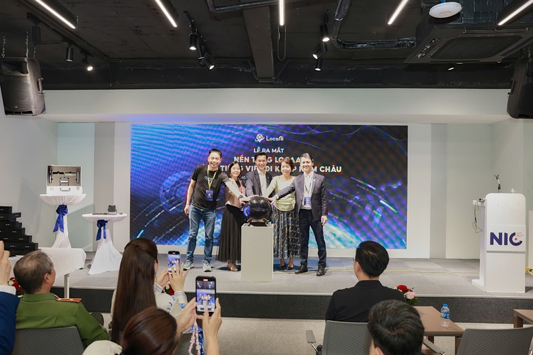 Ra mắt nền tảng AI đột phá về ngôn ngữ: Dùng tiếng Việt đi khắp năm châu