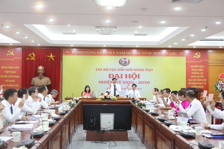 Chi bộ Cục Đổi mới sáng tạo: Chủ động thiết kế thể chế, bứt phá chính sách thúc đẩy khoa học, công nghệ và đổi mới sáng tạo quốc gia