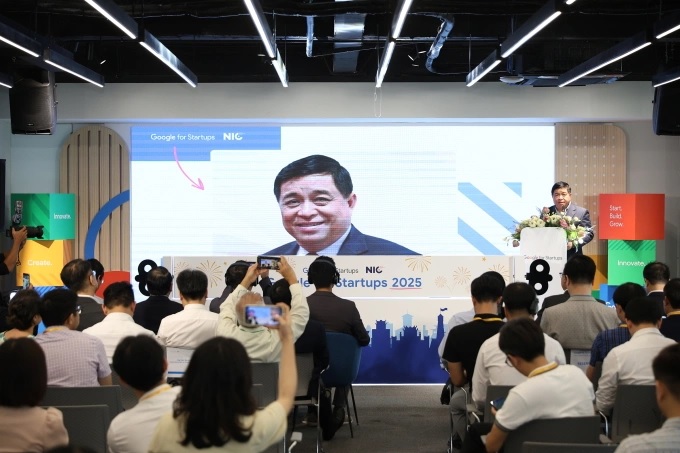 Phó thủ tướng đề nghị Google phổ cập AI cho doanh nghiệp Việt