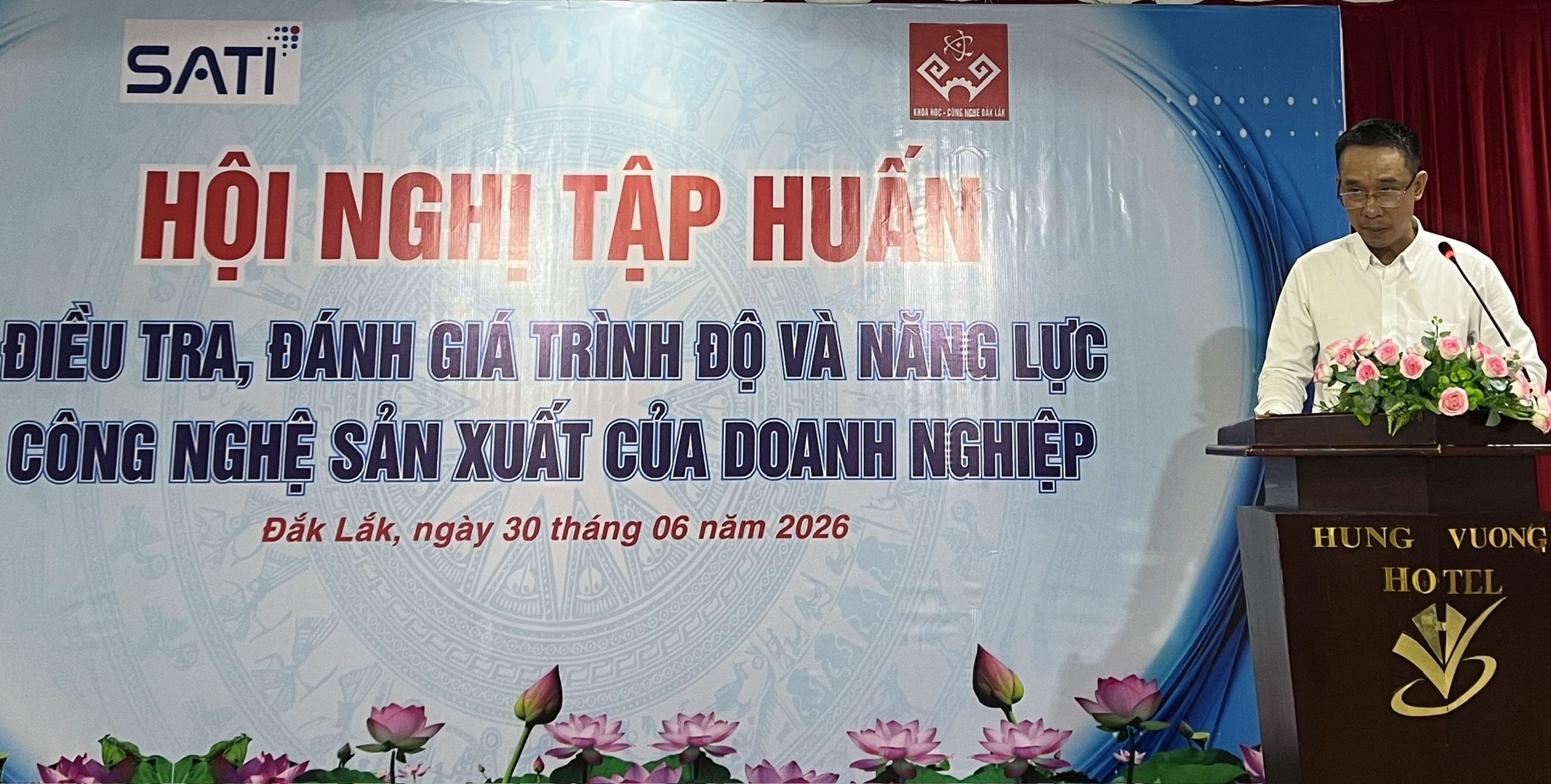 hoithao2906261.jpg