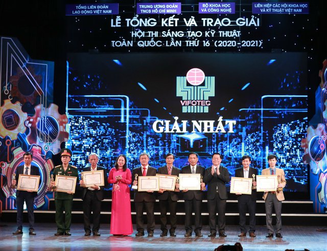 Tạo phong trào quần chúng tiến quân vào KH&CN