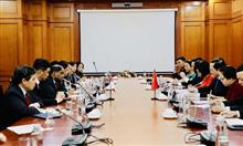 Bộ trưởng Huỳnh Thành Đạt tiếp Đại sứ Singapore tại Việt Nam và Giám đốc điều hành Quỹ Temasek